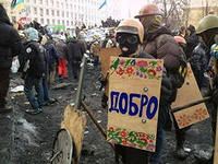 На Евромайдане все спокойно: баррикады построены, караул выставлен, обед приготовлен
